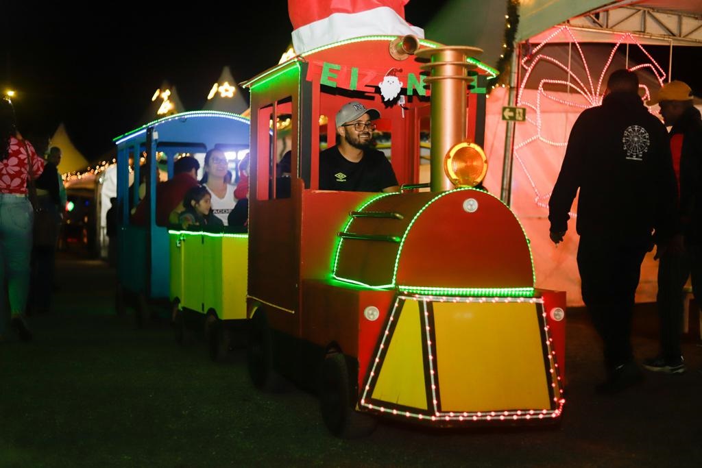 Fotos Veja Como Foi A Abertura Do Natal Encantado No Jockey Clube Em