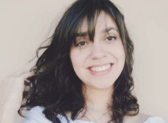 Jovem com doença rara faz campanha para realizar cirurgia de R$ 150 mil