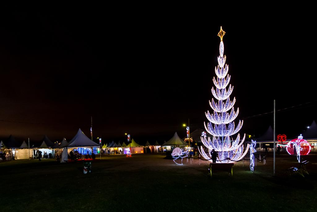 CHEGADA DO PAPAI NOEL NO JARDIM DE BAIXO EM JAÚ E INÍCIO DAS FESTIVIDADES  DE NATAL