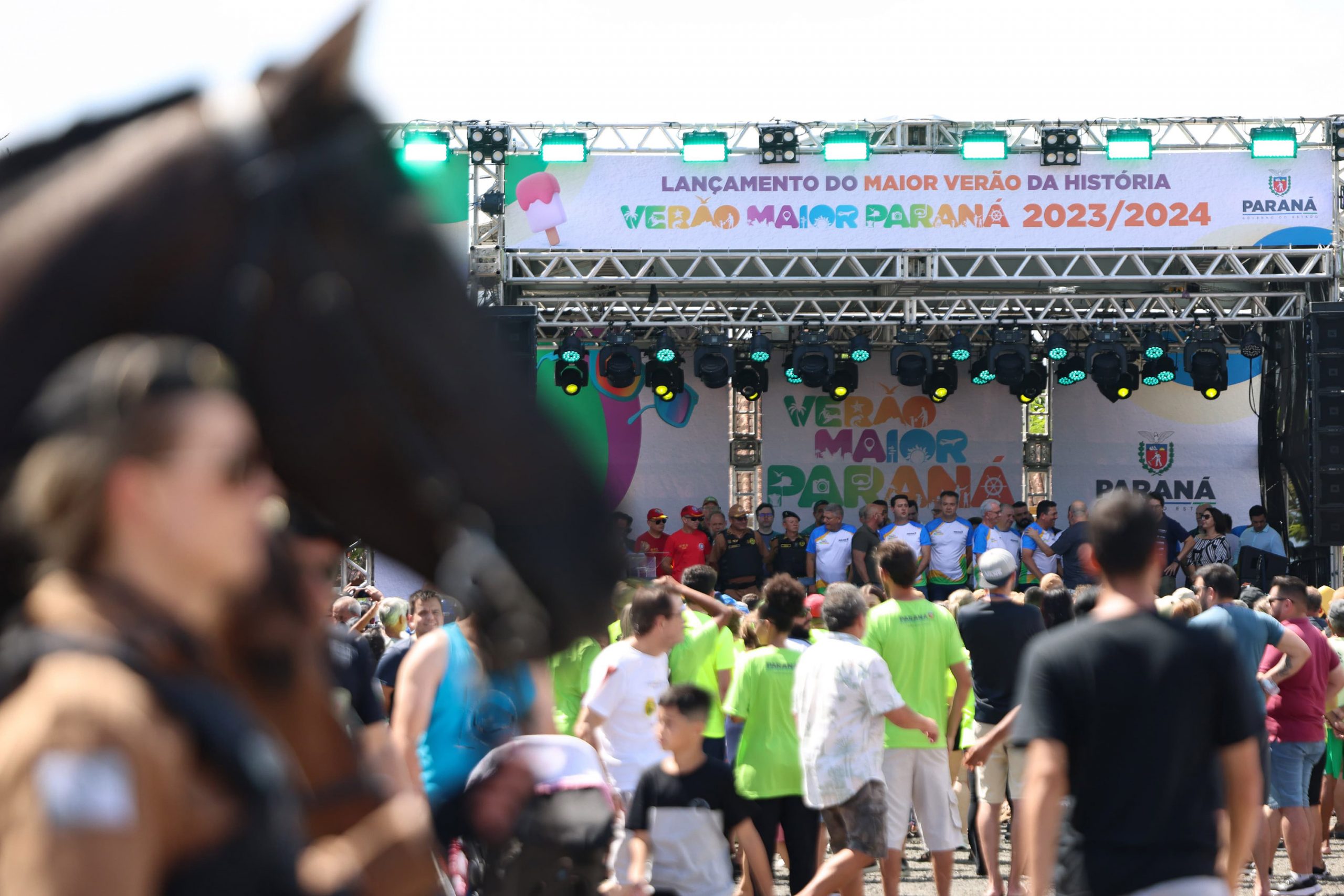 Com medalhistas olímpicos, Vôlei das Estrelas agita programação do Verão  Maior Paraná